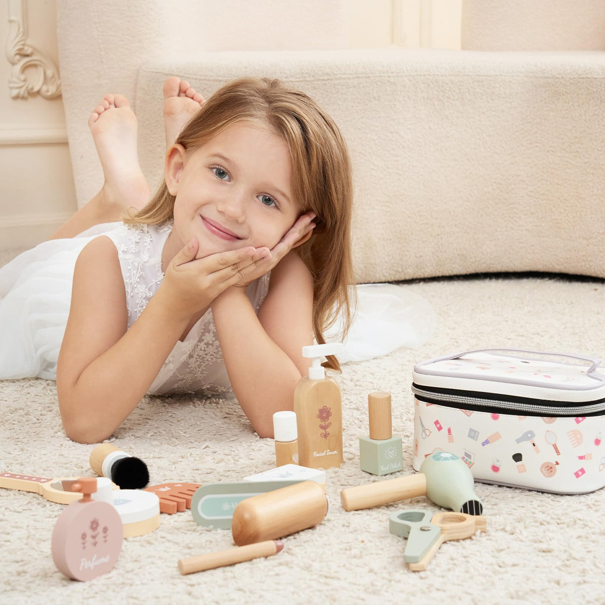 GAGAKU Wooden Makeup Toy Set for Toddlers 3-5 – 18-Piece Pretend Play Makeup Kit for Little Girls with Storage Bag, Realistic Lipstick & Mirror – Safe, Non-Toxic Dress-Up Gift for Age 3-6