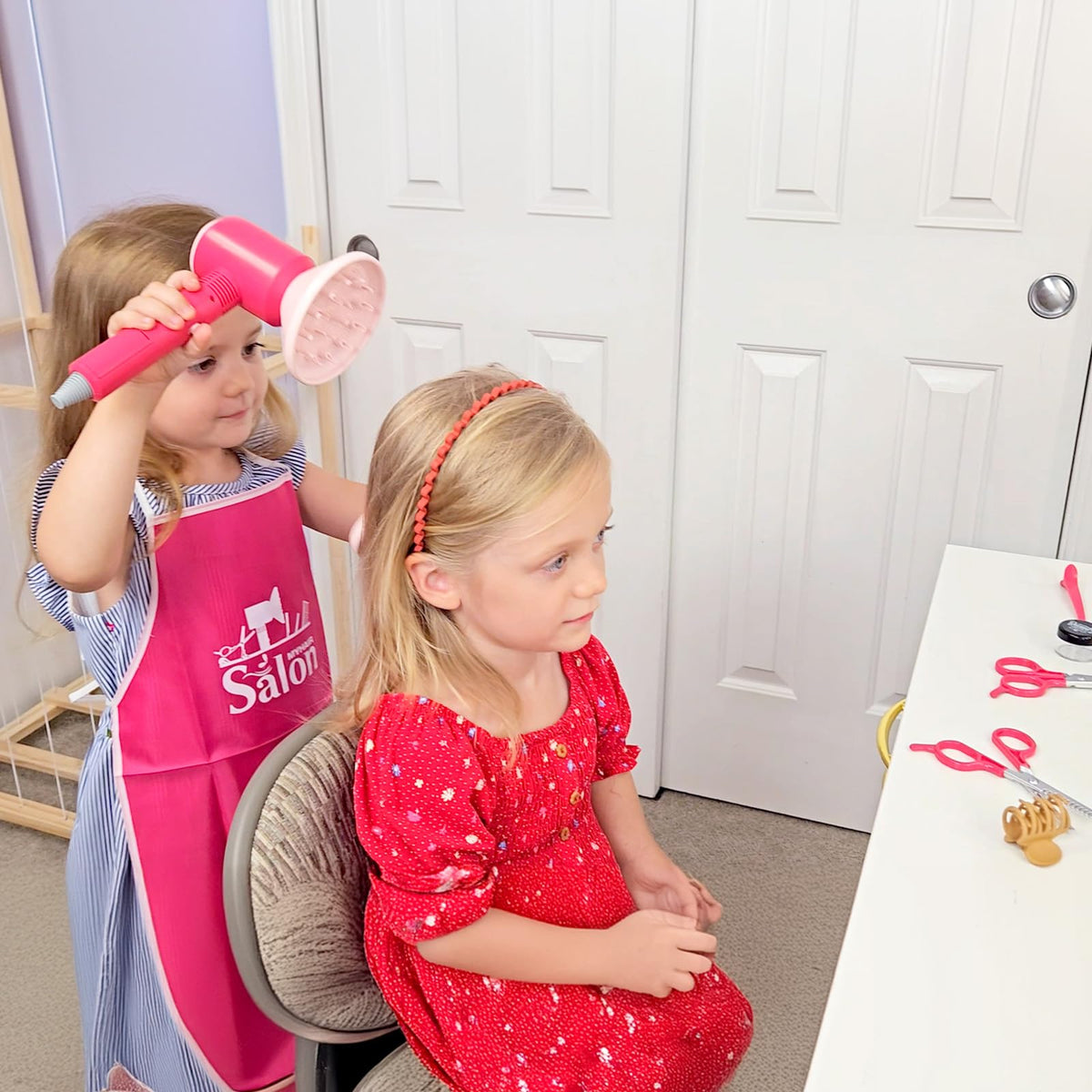 GAGAKU Pretend Hair Salon Toys for Girls,Pretend Makeup for Toddlers Dress Up Beauty Salon Set Stylist Kit with Hair Dryer Apron Curling Flat Scissors Accessories Girl Gifts